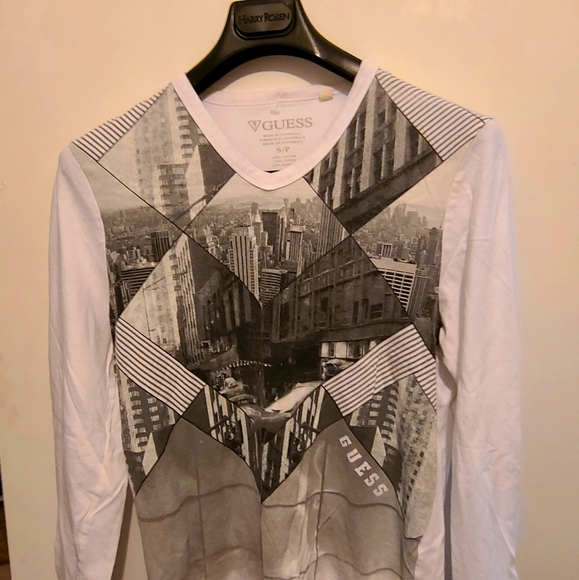 GUESS Long sleeve - Picture 1 of 2